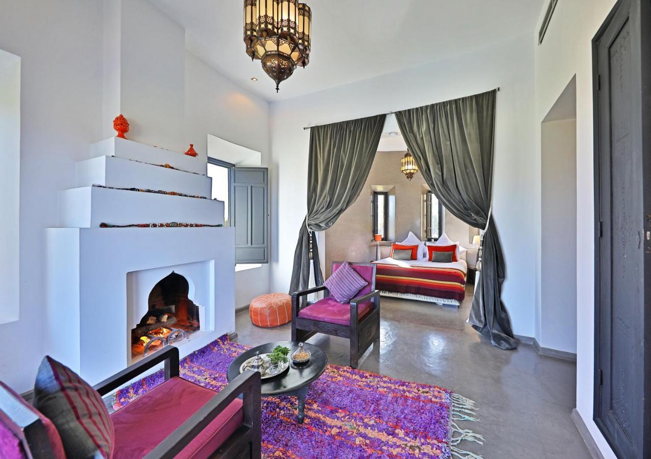 Hotel Dar Noujoum Ait Bou Zguia Exteriér fotografie